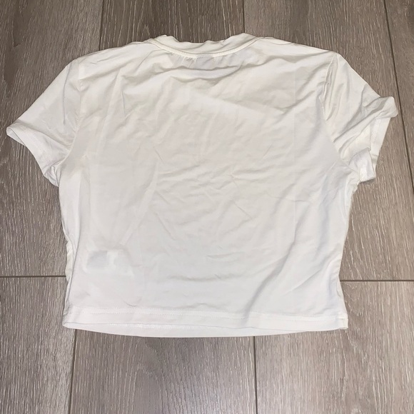 Cropped white tee - Picture 2 of 2